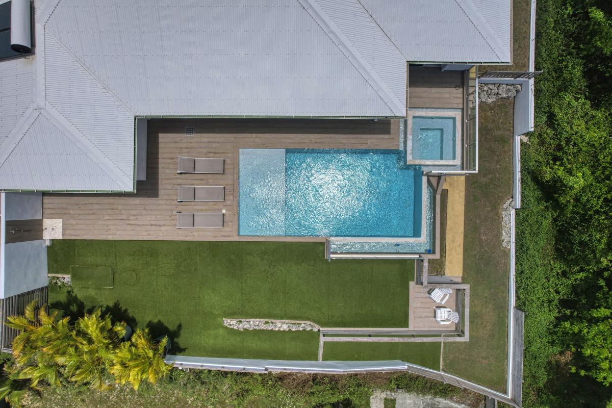39.Location villa 3 chambres piscine vue mer Le Gosier Guadeloupe